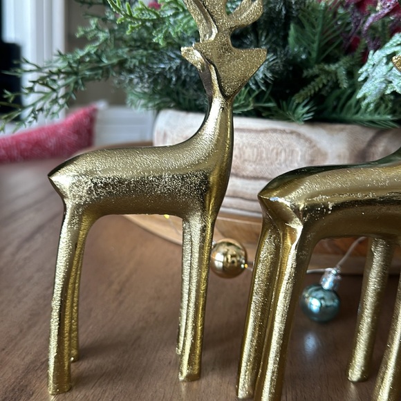 Made in India Christmas Holiday Gold Tone Reindeer Set of 2 NEW - Picture 3 of 4